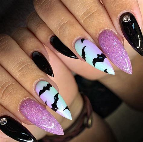 Witchy vibe nails